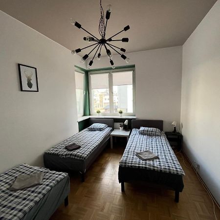 Pokoje Nowoursynowska Hostel Warsawa Bagian luar foto