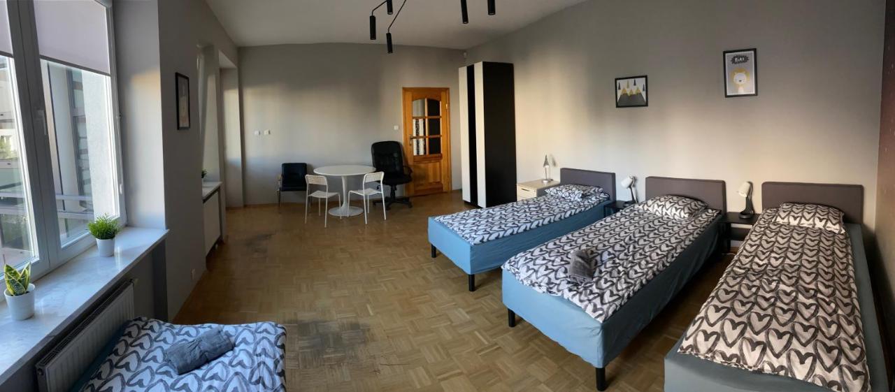 Pokoje Nowoursynowska Hostel Warsawa Bagian luar foto