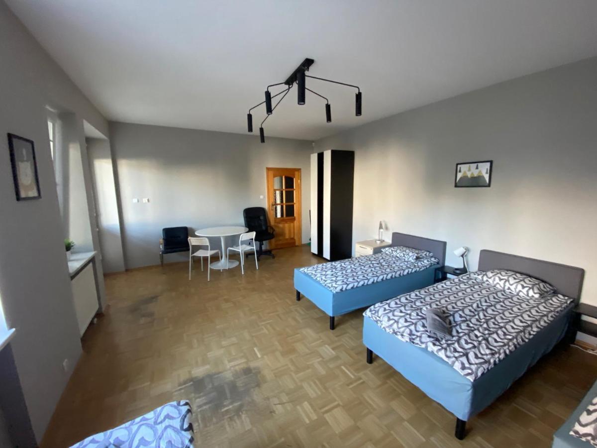 Pokoje Nowoursynowska Hostel Warsawa Bagian luar foto