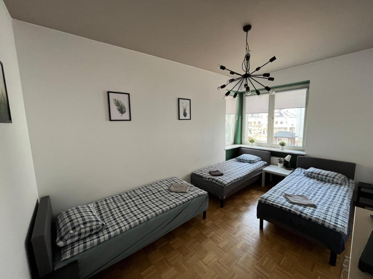 Pokoje Nowoursynowska Hostel Warsawa Bagian luar foto