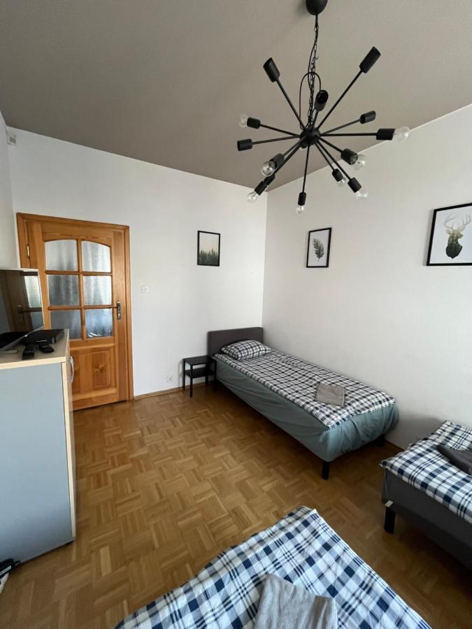 Pokoje Nowoursynowska Hostel Warsawa Bagian luar foto
