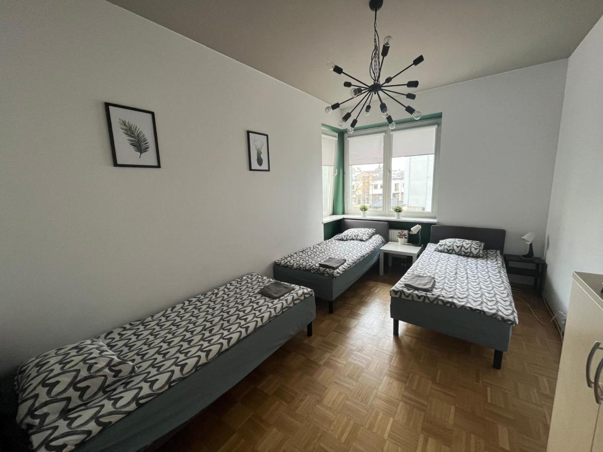 Pokoje Nowoursynowska Hostel Warsawa Bagian luar foto